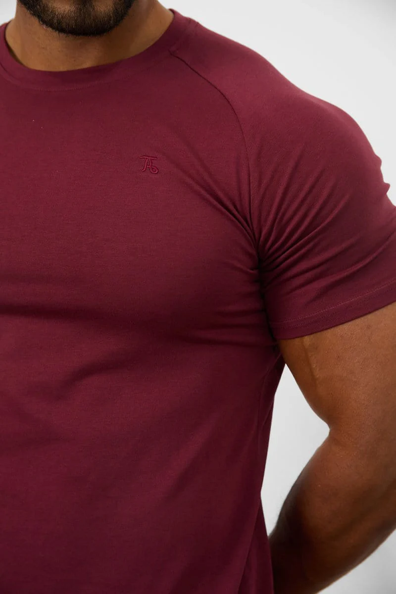 Premium Muscle Fit T-Shirt in Burgundy - Image 3