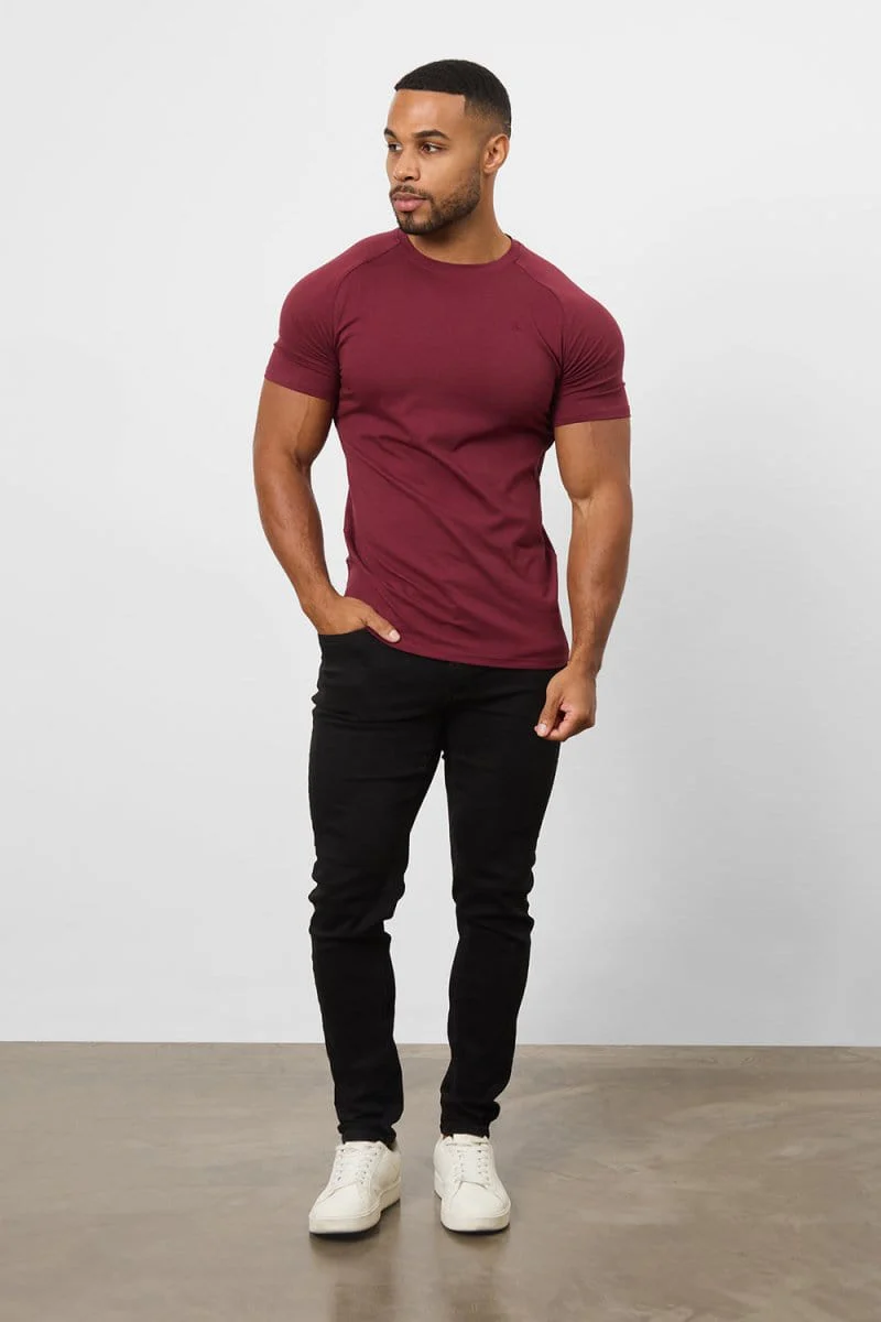 Premium Muscle Fit T-Shirt in Burgundy - Image 5