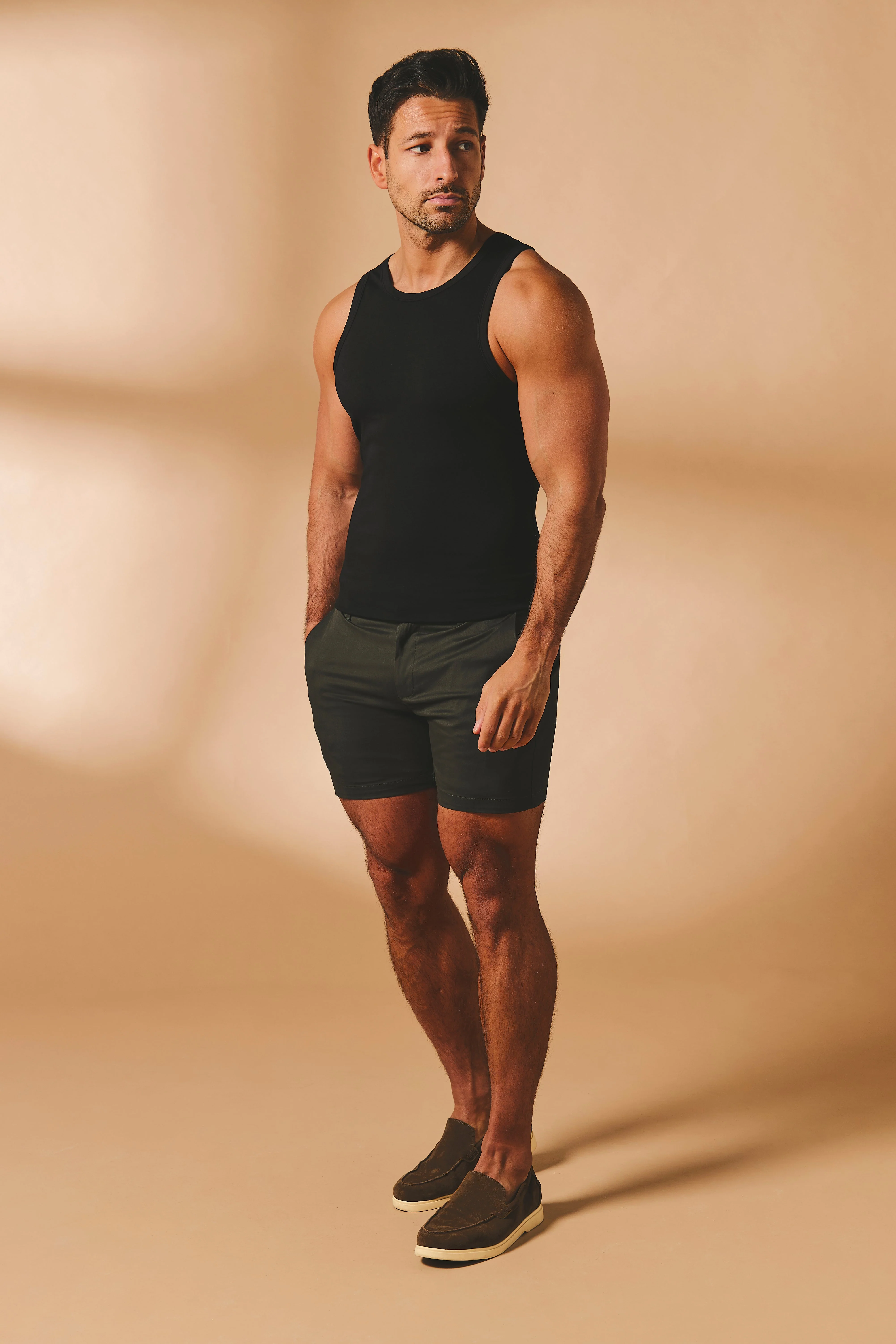 Muscle Fit Vest in Black - Image 3