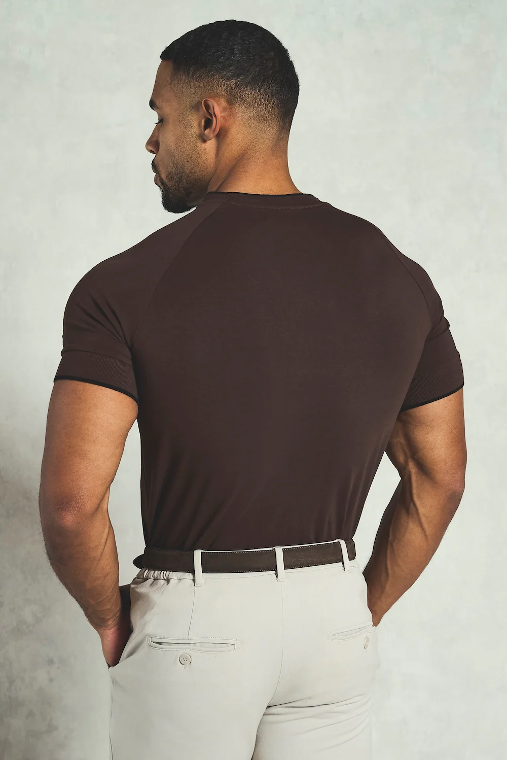 Fine Tipped T-Shirt in Chocolate and Black - Image 5
