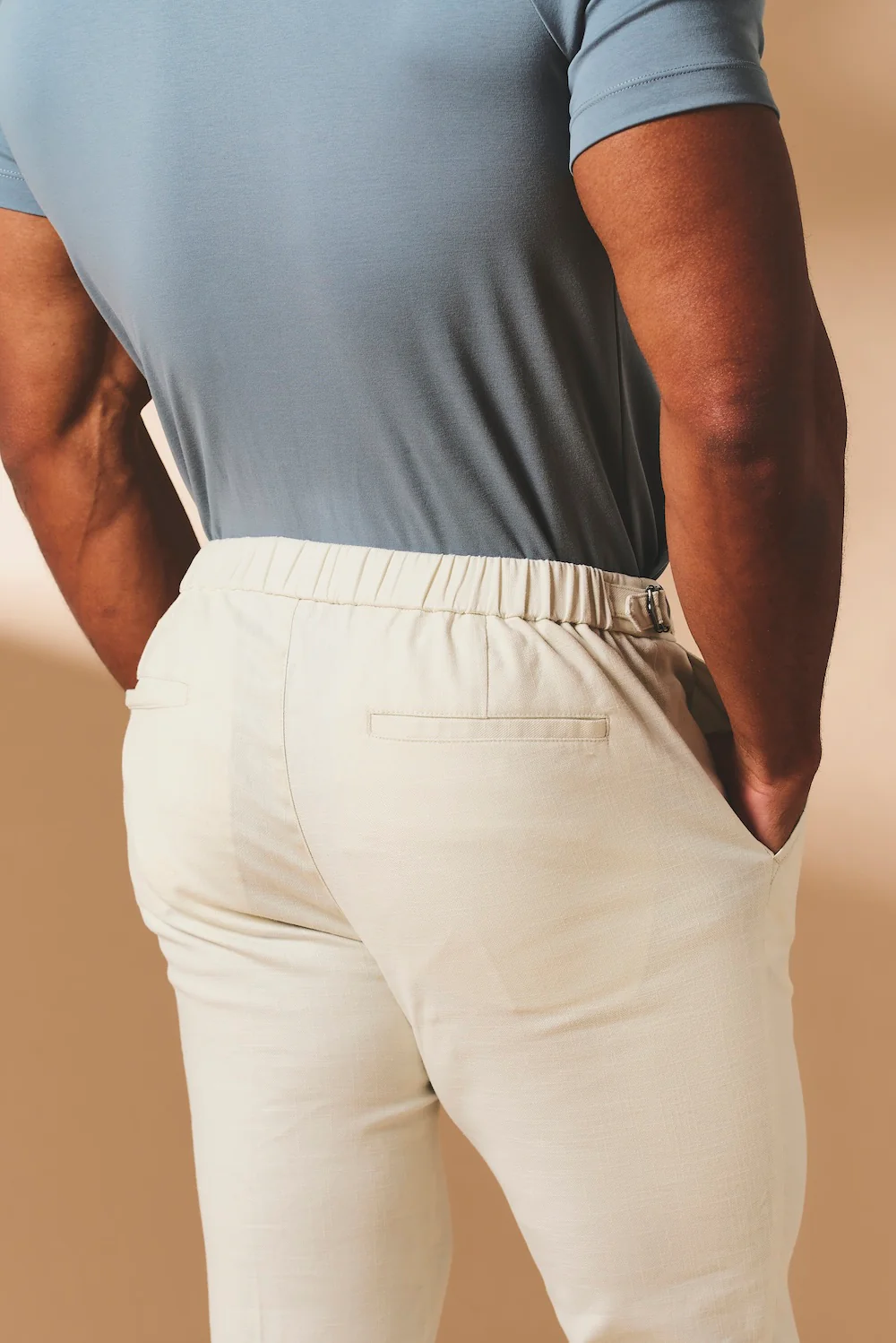 Stretch Linen Blend Cropped Pleated Trousers in Chalk - Image 5