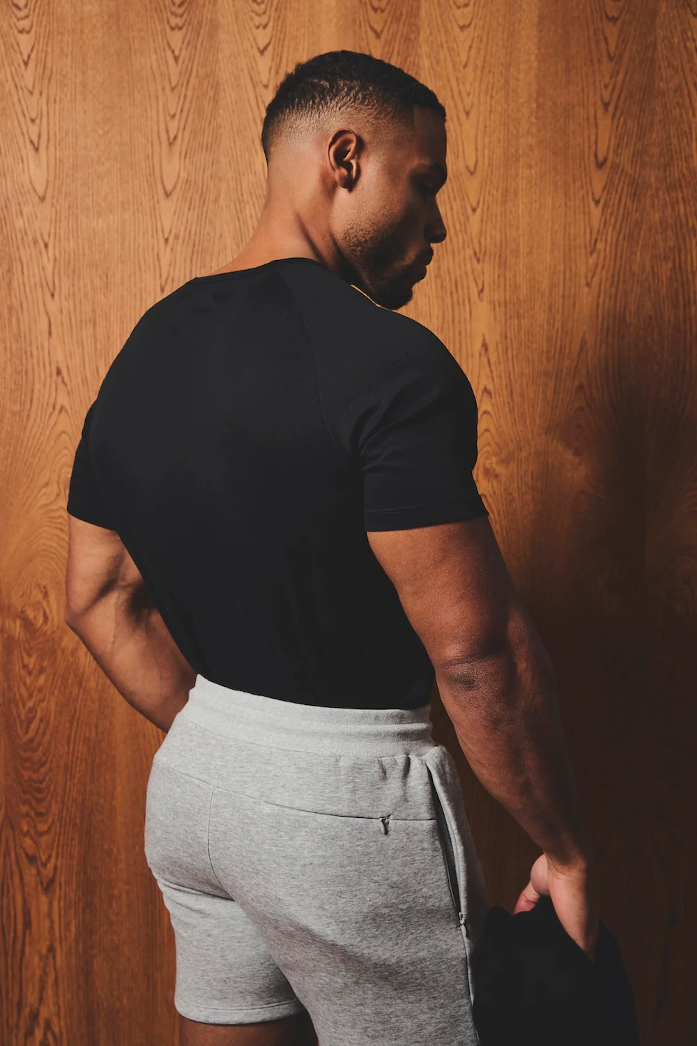 Mercerised Cotton T-Shirt in Black - Image 5