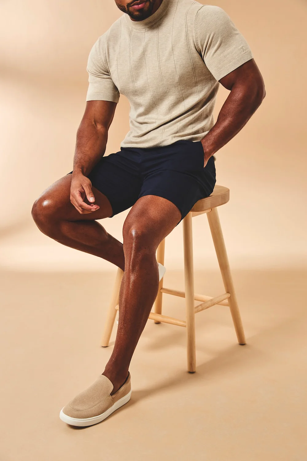 Muscle Fit Stretch Chino Shorts in Navy - Image 5