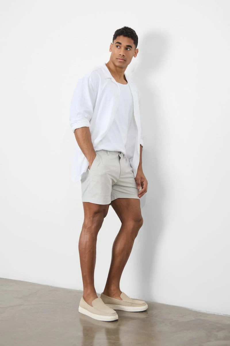 Muscle Fit Stretch Chino Shorts - Shorter Length in Silver Grey - Image 5