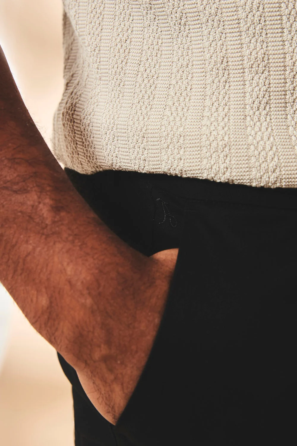 Muscle Fit Stretch Chino Shorts - Shorter Length in Black - Image 4