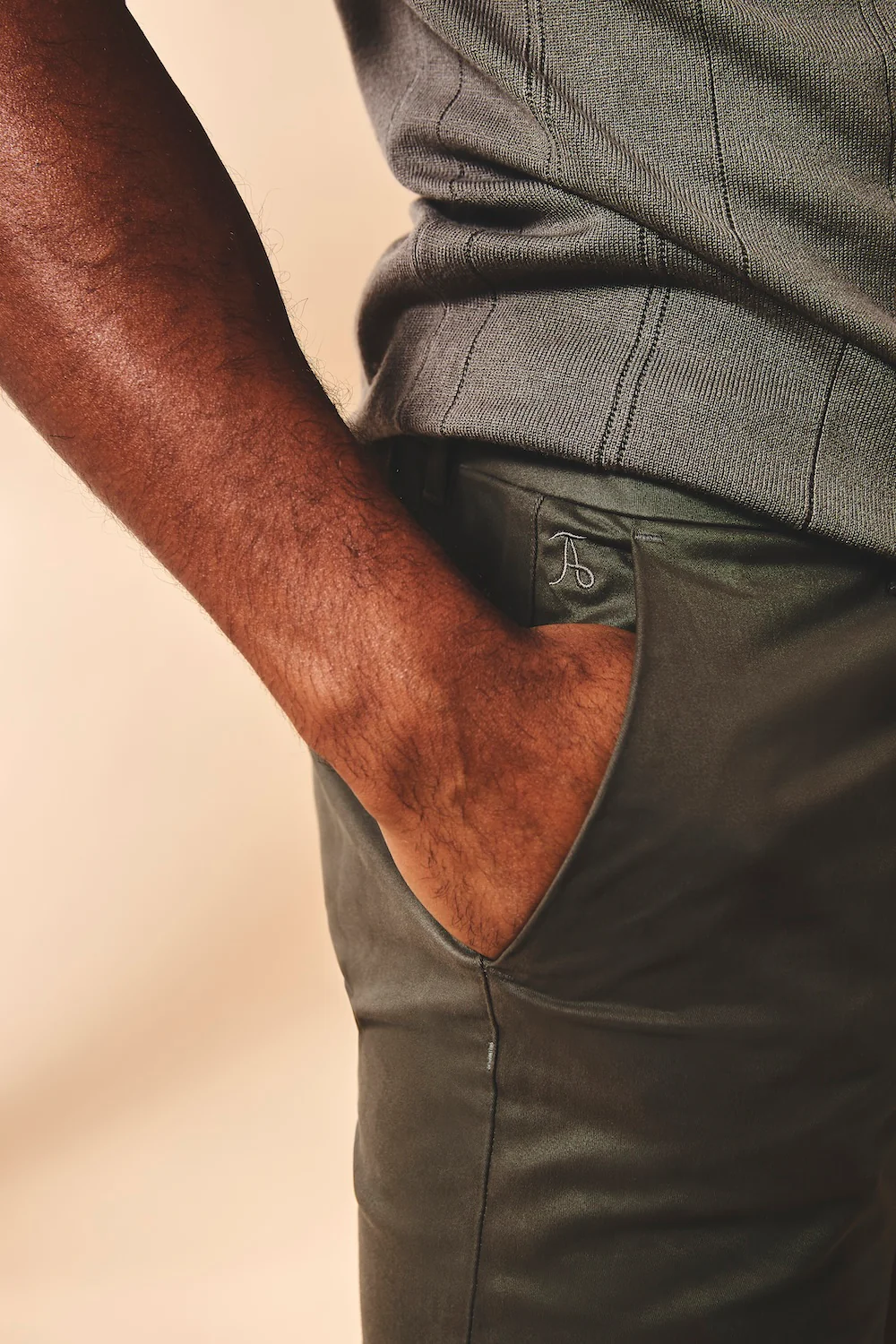 Muscle Fit Stretch Chino Shorts-Shorter Length in Mocha - Image 5