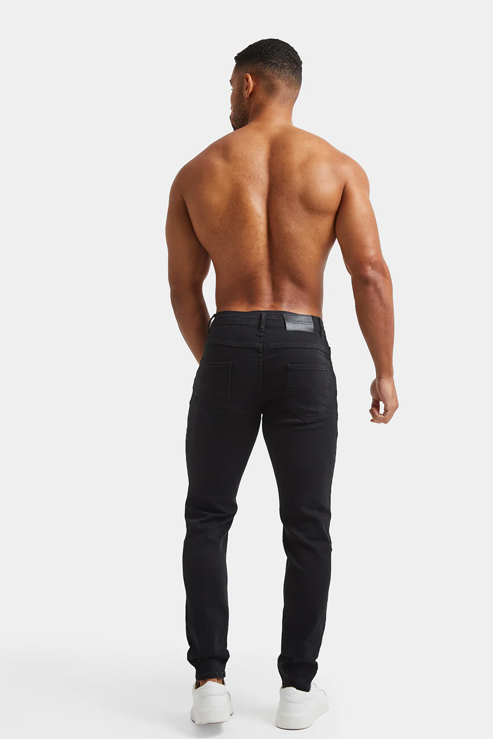 Muscle Fit Jeans in Black - Image 4