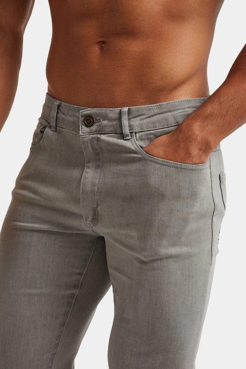 Muscle Fit Jeans in Light Grey - Image 3
