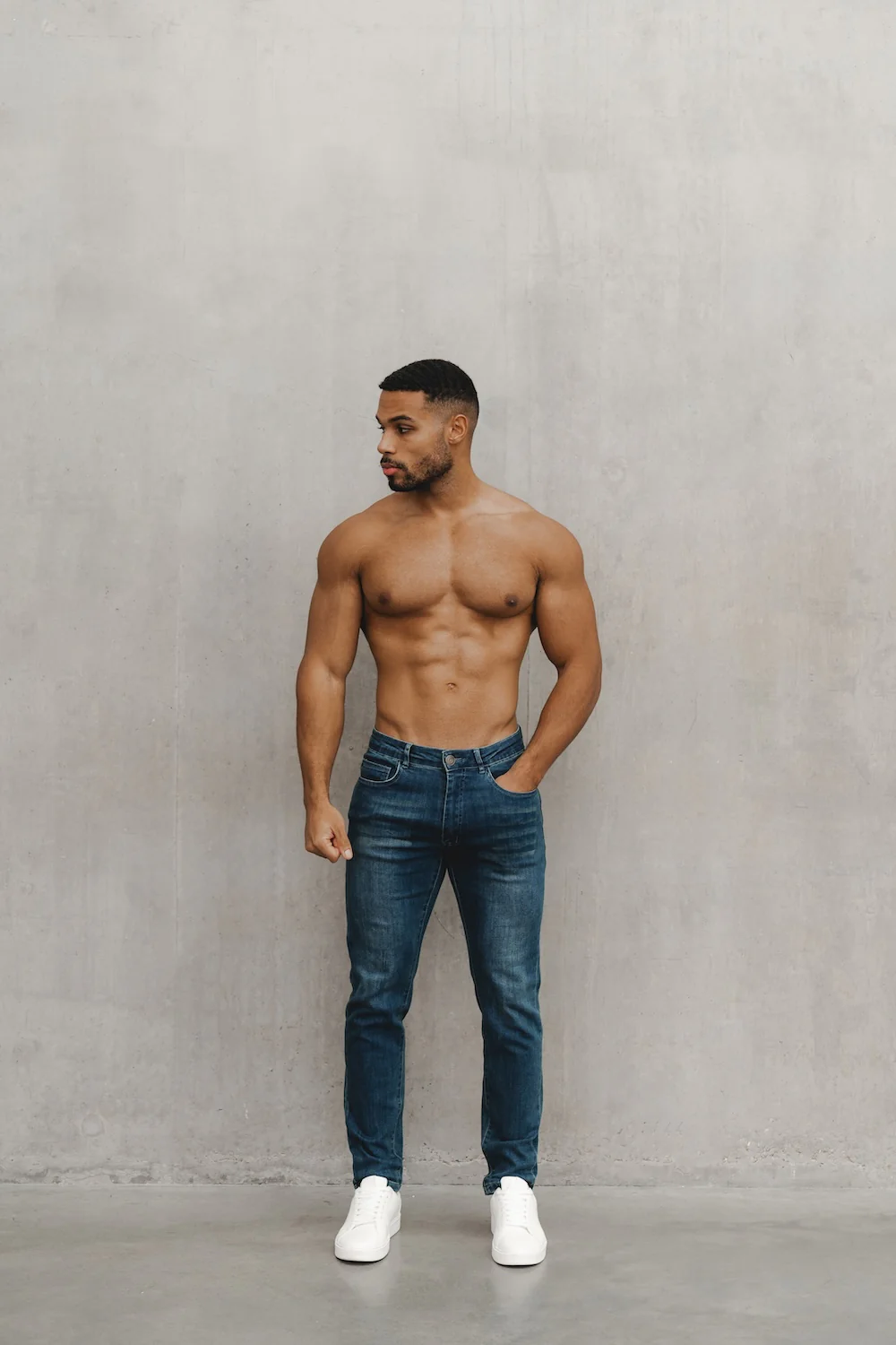 Muscle Fit Jeans in Mid Blue - Image 4