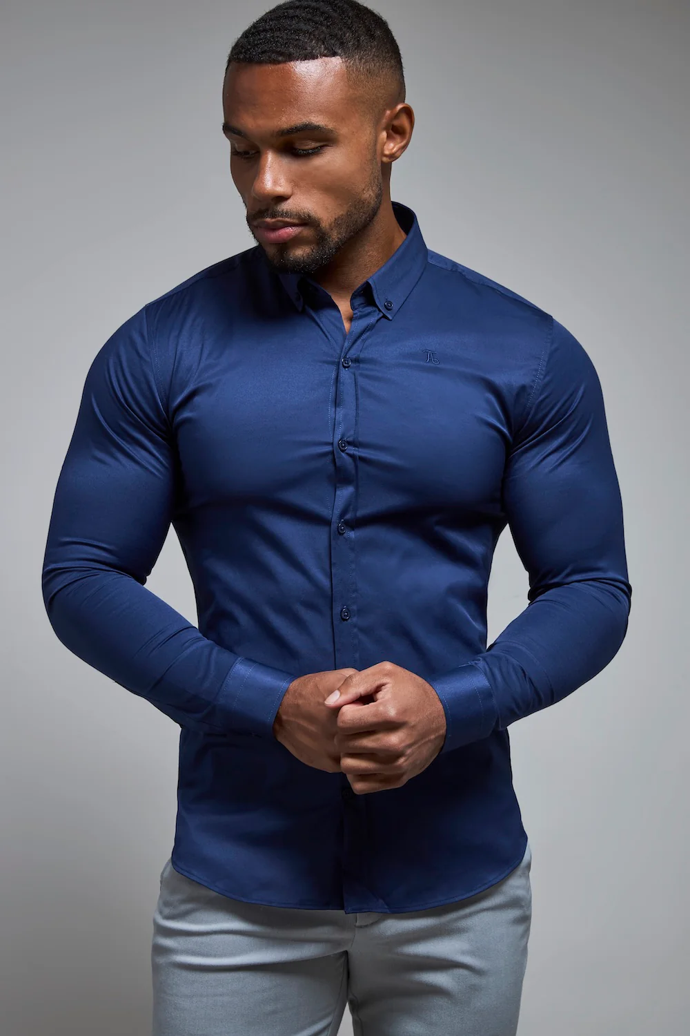 Muscle Fit Signature Shirt 2.0 in French Navy - Image 4