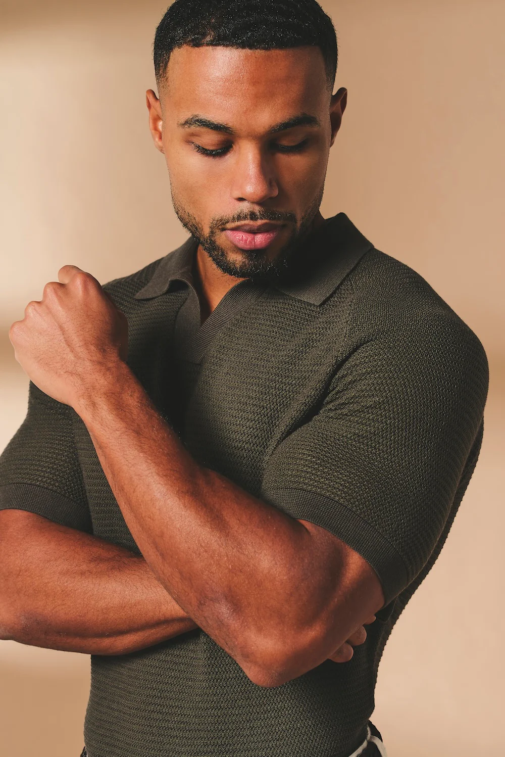 Textured Knitted Open Collar Polo Shirt in Dark Olive - Image 4